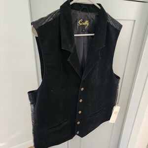 Stylish Black and Gray Patterned Vest. NWT